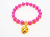 Pulseira rosa c/pérolas metalizadas e pingente/PB025